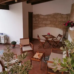 https://casa-turi-terrasini-favarotta.sicilyhotelsitaly.net
